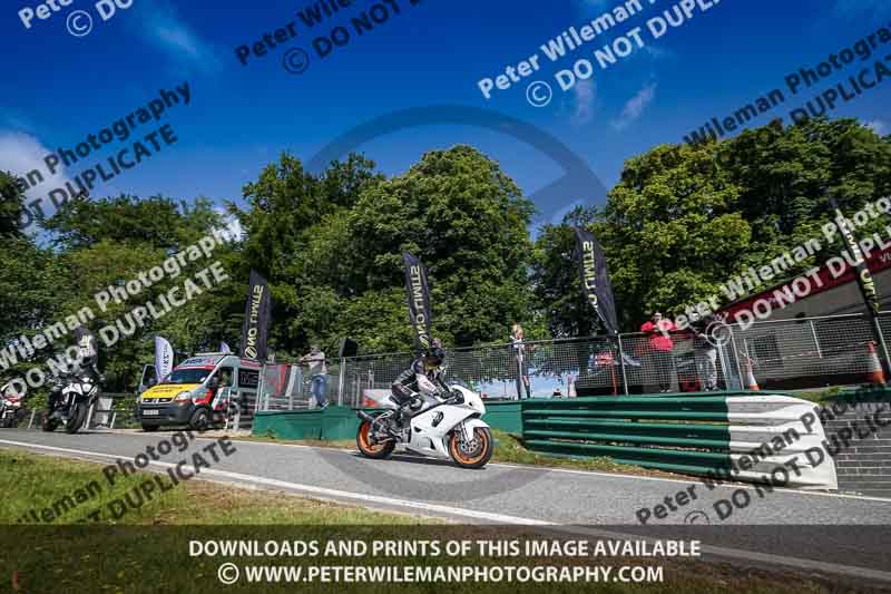 cadwell no limits trackday;cadwell park;cadwell park photographs;cadwell trackday photographs;enduro digital images;event digital images;eventdigitalimages;no limits trackdays;peter wileman photography;racing digital images;trackday digital images;trackday photos